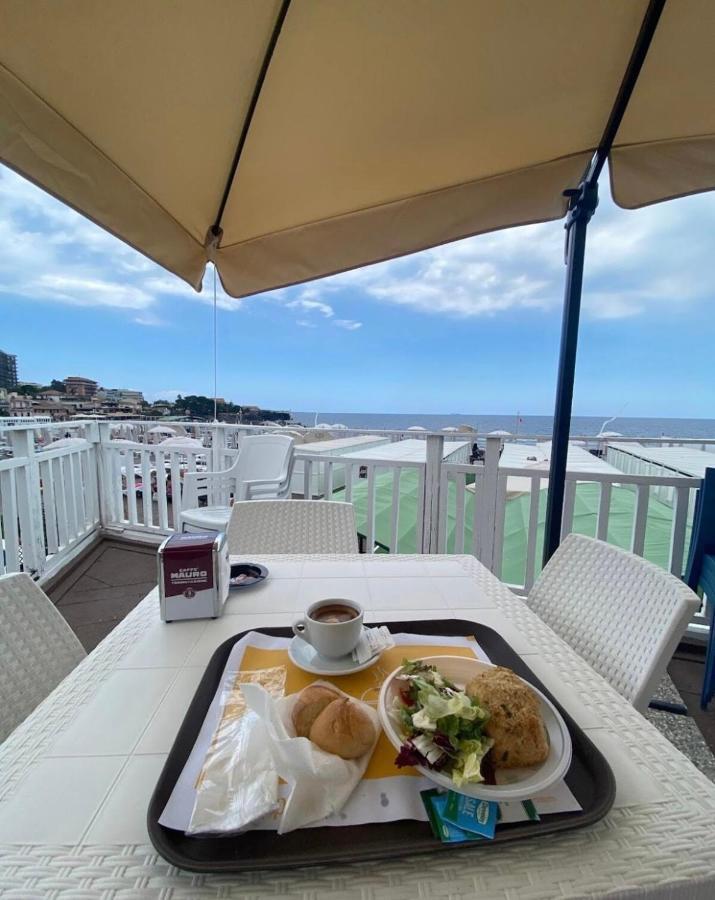 Fellini Suites Lungomare Near The Sea CTA Exterior foto